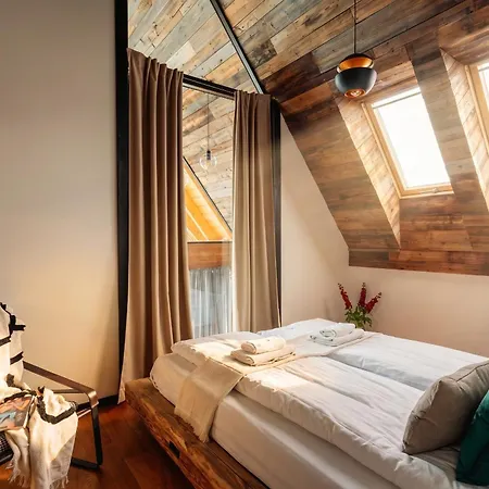 - Bespoke Vila Kościelisko